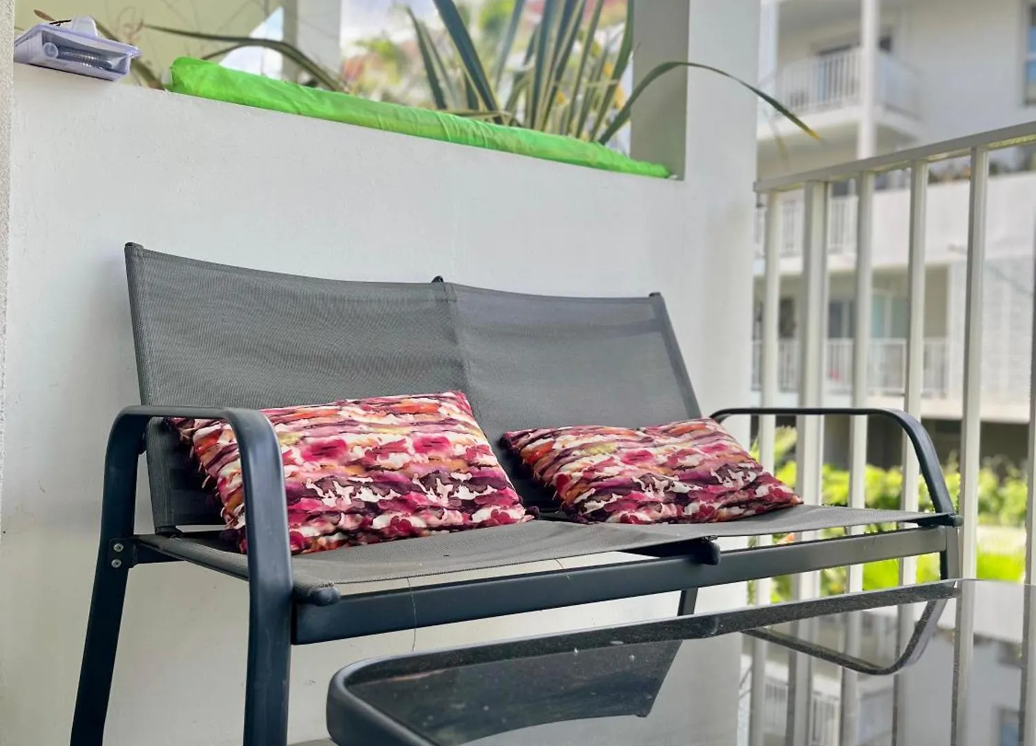 קאן La Douceur Cannoise Soit Un 2P Cosy Terrasse Piscine Vue Jardin Proche Plage A Pied צרפת