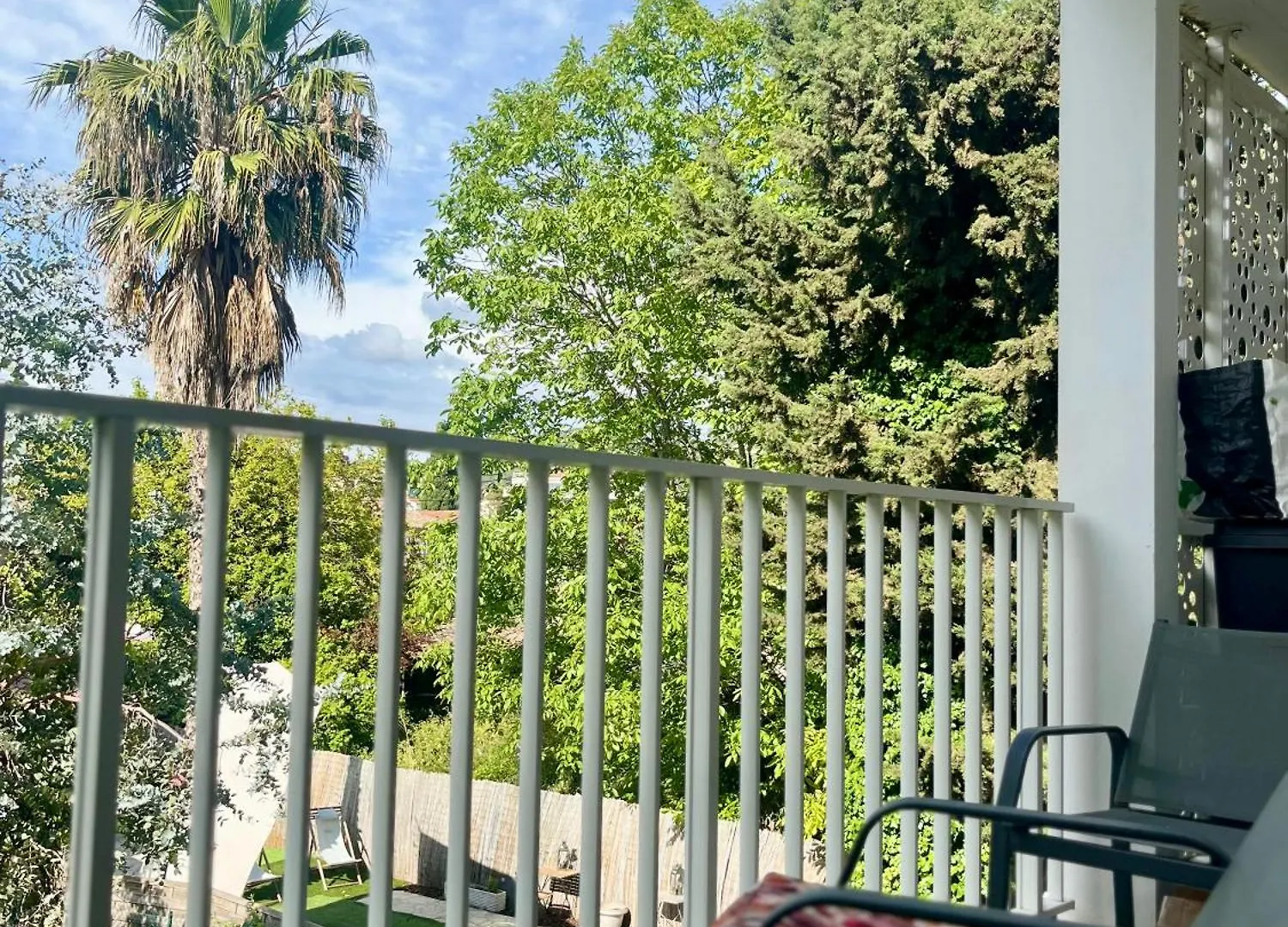 קאן La Douceur Cannoise Soit Un 2P Cosy Terrasse Piscine Vue Jardin Proche Plage A Pied דירה